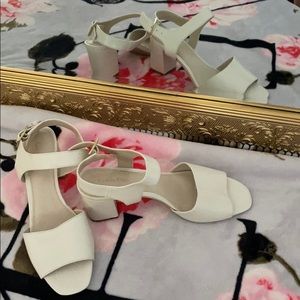 Cream Calvin Klein Block heel 🥰